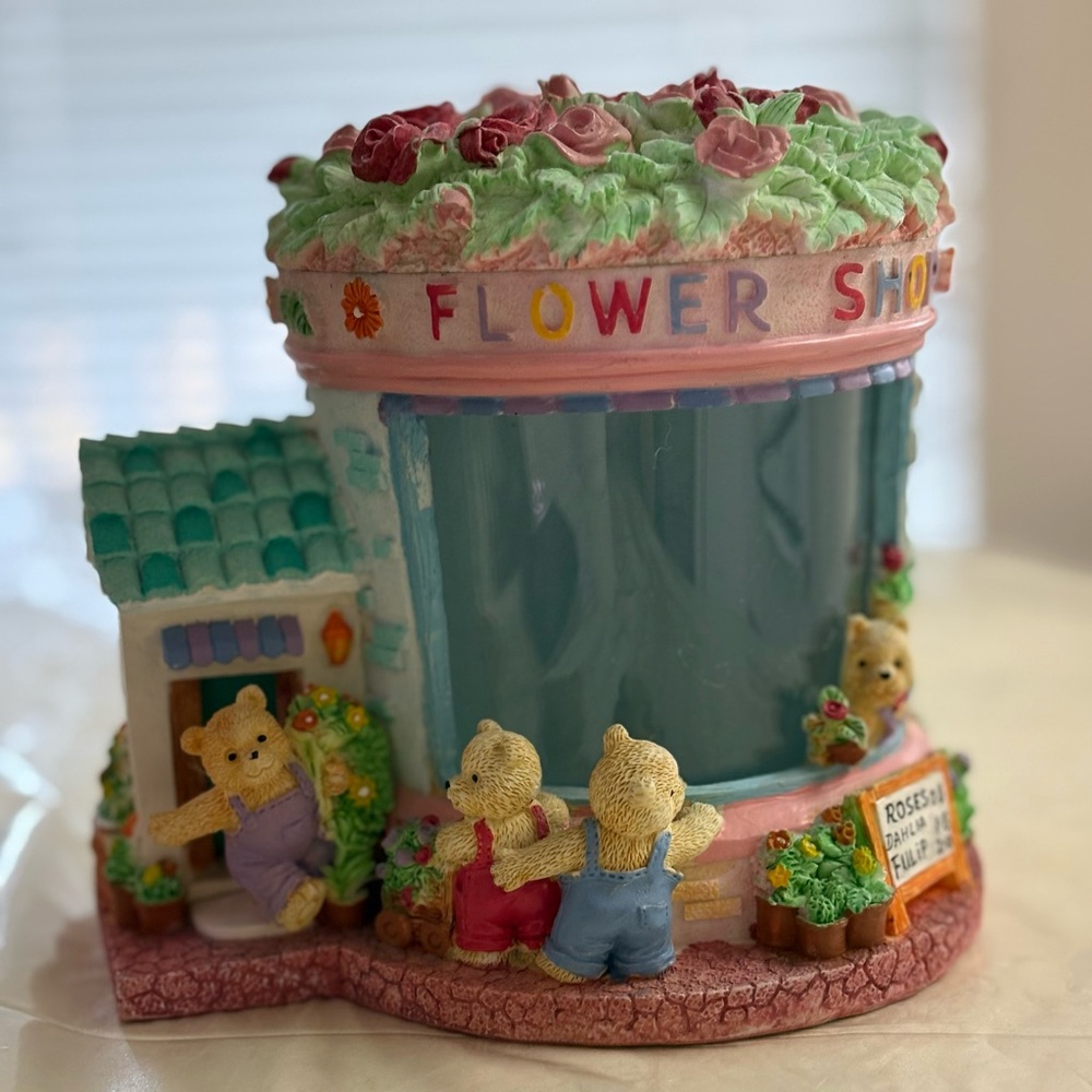 Charming Bear Flower Shop Figurine